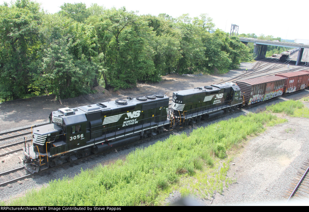 NS 3056 and NS 733 switching at Enola